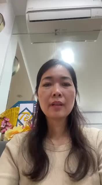 Vietjet employee thumbnail
