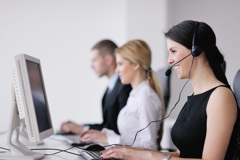 Customer Service Associate in Tech Product Retail Industry thumbnail